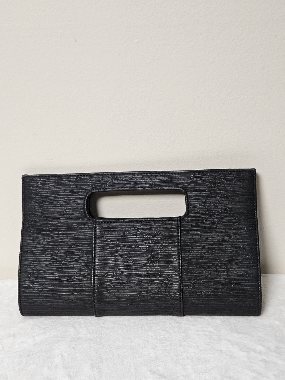 Moda Luxe Black Clutch Handbag Sleek Lightweight Night Out Easy Chic